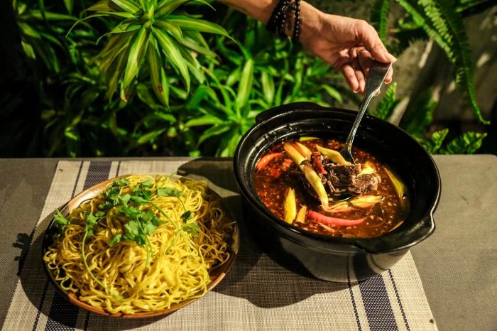 Những món nướng đặc sắc và bia thủ công hảo hạng tại Nhớ
