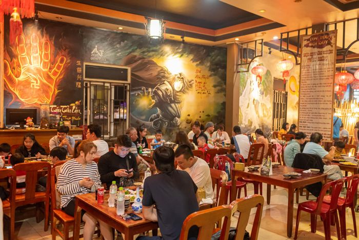 Không gian ấm cúng với nồi lẩu bốc khói tại Túy Tửu Lầu - Ảnh 3