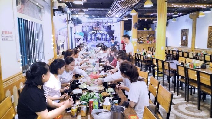 Góc ẩm thực đậm chất Á Đông tại Nhà hàng Vân Lam