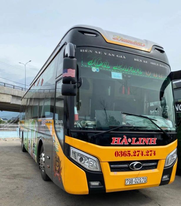 Không gian nội thất sang trọng trên xe Hà Linh