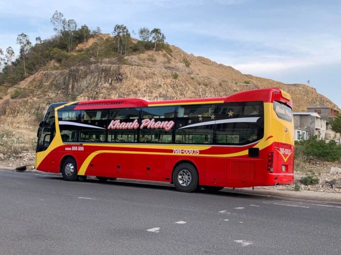 Khoang lái hiện đại và tiện nghi của xe Khanh Phong