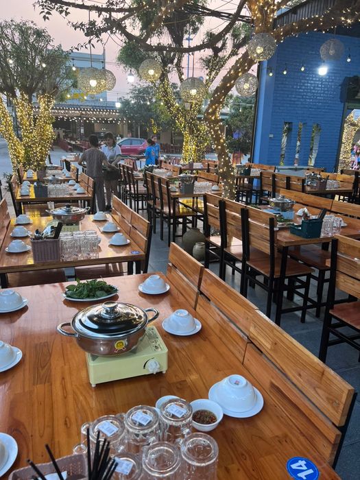 Không gian ấm cúng và món ngon đặc sắc tại Nhà hàng Sea Food Cửa Lò