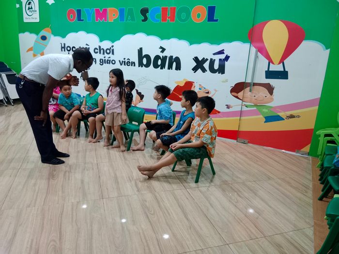 Olympia English Như Quỳnh - Ảnh 1