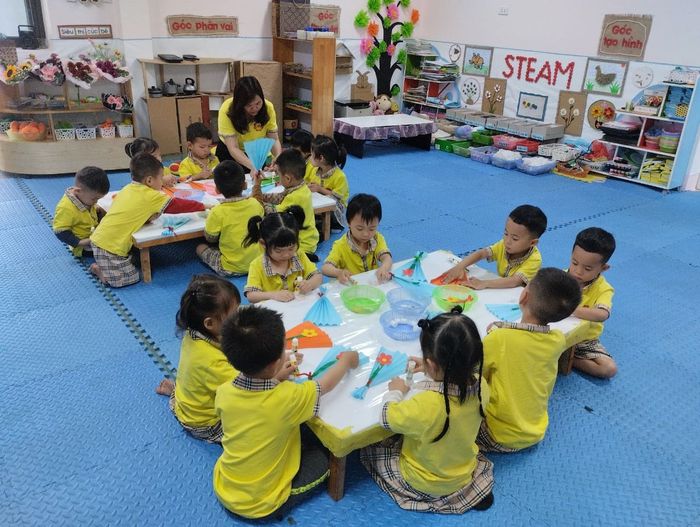 Hoạt động ngoại khóa vui nhộn của bé tại Trường Mầm non Húc Động