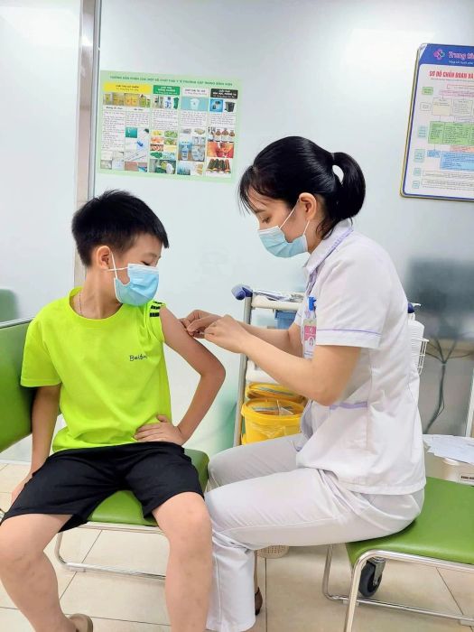 Tiêm chủng cho trẻ em và người lớn - Bệnh viện Sản Nhi Phú Thọ (Ảnh 2)