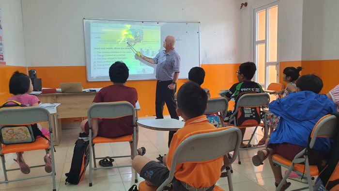 Không gian học tập hiện đại tại VASS English Quận 2