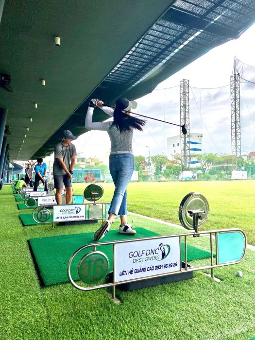 DNC Golf Driving Range - Không gian tập luyện hiện đại giữa lòng thành phố