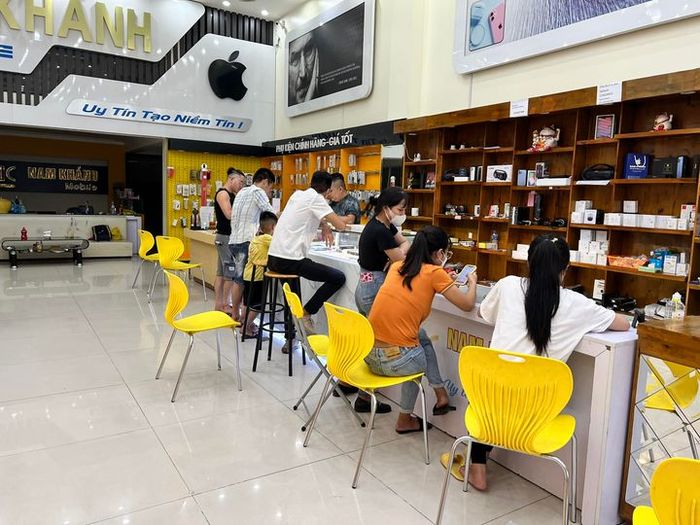 Trải nghiệm mua sắm tại Nam Khánh Mobile