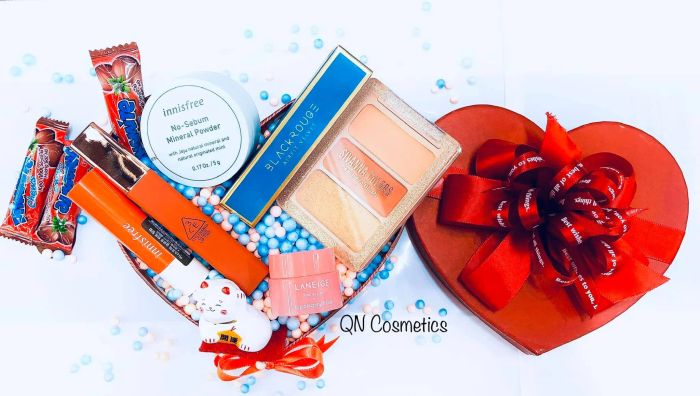 QN Cosmetics - Hình ảnh ấn tượng về không gian mua sắm