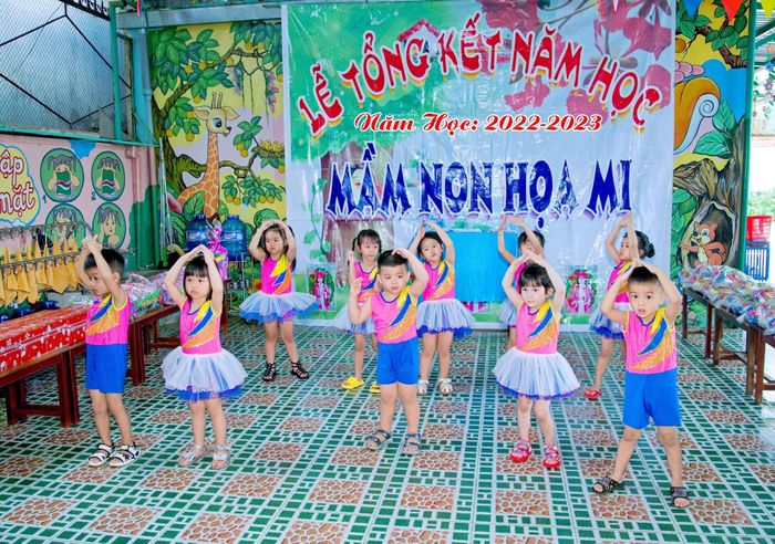 Hoạt động ngoại khóa sôi nổi tại Trường Mầm non Họa Mi