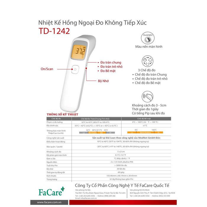 Hình ảnh minh họa nhiệt kế Uright TD-1242 trong quá trình sử dụng