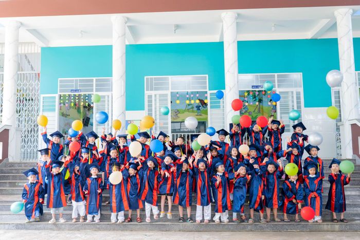 Khoảnh khắc vui chơi đáng yêu tại Trường Mầm Non Tuổi Hồng