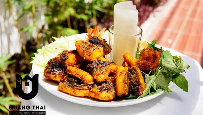 Không gian nghỉ dưỡng sang trọng tại Quảng Thái Homestay & Restaurant