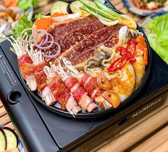 Vua Lẩu Nướng Việt - Hàn - Bữa tiệc đa sắc màu (Ảnh 2)