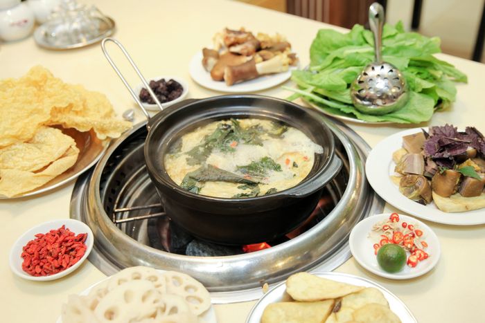 Không gian ấm cúng tại Lẩu Dê Nhất Ly