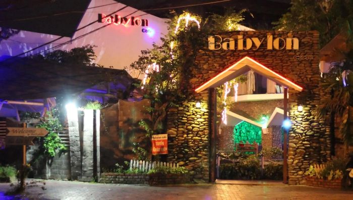 Góc thư giãn lãng mạn tại Babylon Café
