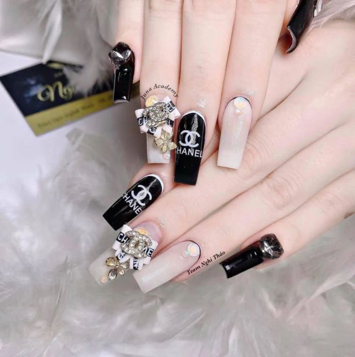 Không gian sang trọng và những tác phẩm nail ấn tượng tại Cherry Beauty Center