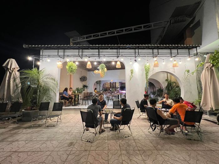 Góc sống ảo triệu like tại BIN Coffee&Tea