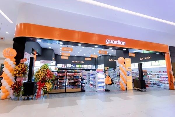 Khu trưng bày sản phẩm nổi bật tại Guardian