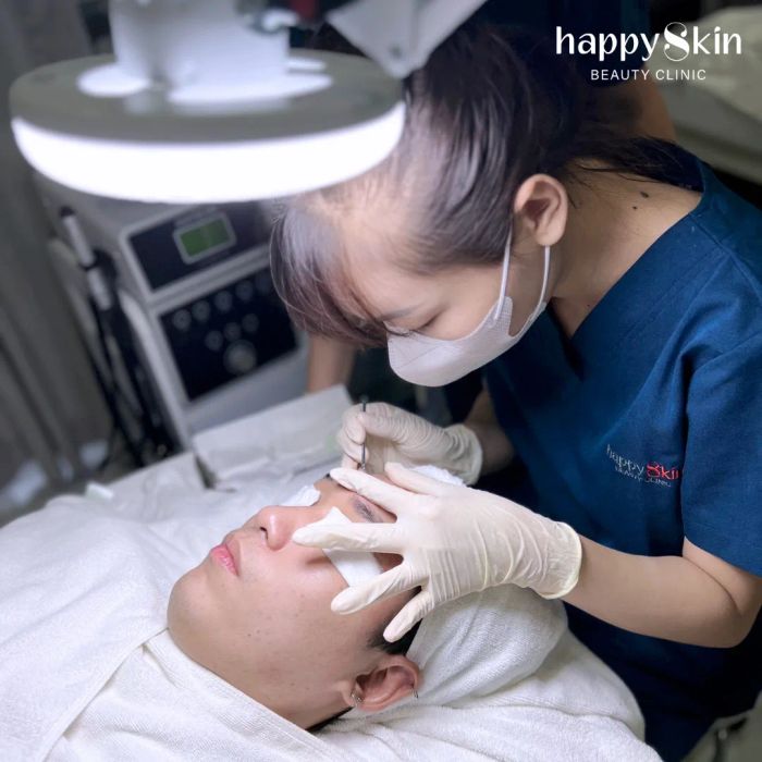 Hình ảnh minh họa quy trình trị mụn chuyên nghiệp (Nguồn: Happy Skin Beauty Clinic)