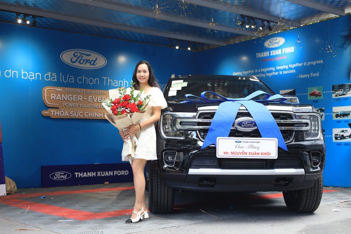 Hình ảnh showroom Thanh Xuân Ford