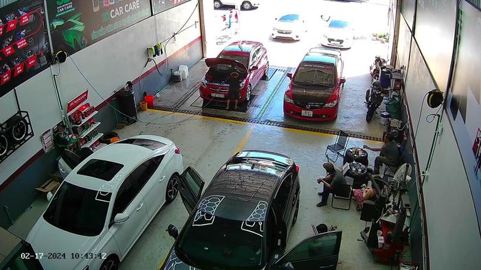 Không gian dịch vụ hiện đại tại MT Auto Chăm Sóc Xe Ô Tô