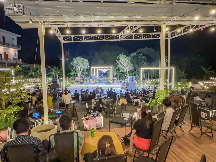 SkyTea - Không gian xanh mát với view đẹp