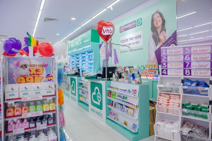 Không gian mua sắm trẻ trung tại MEDiCARE