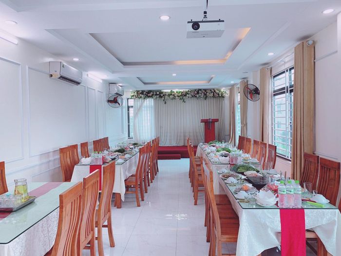 Không gian sang trọng tại Nhà hàng HOA LÂM - Ảnh 1