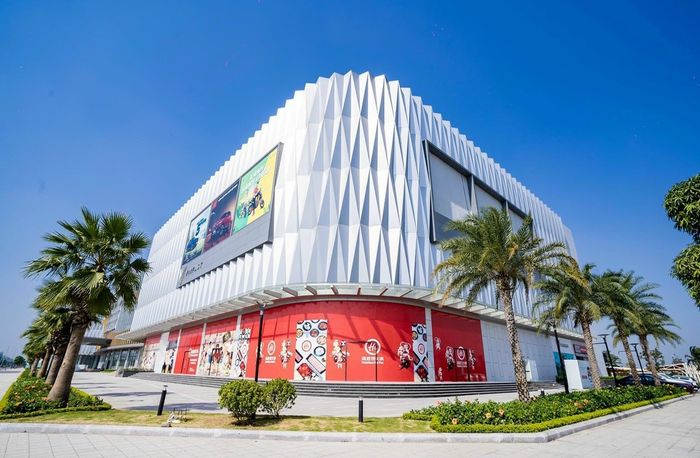 Không gian mua sắm hiện đại tại Vincom