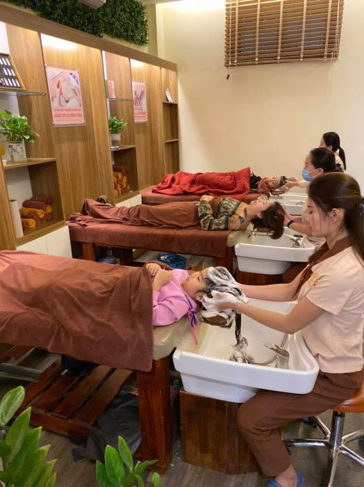 Trải nghiệm gội đầu dưỡng sinh tại Mudra House