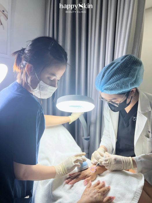 Hình ảnh minh họa dịch vụ chăm sóc da cao cấp (Nguồn: Happy Skin Beauty Clinic)