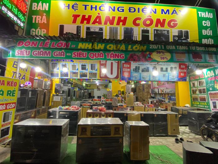 Hình ảnh showroom Điện máy Thành Công