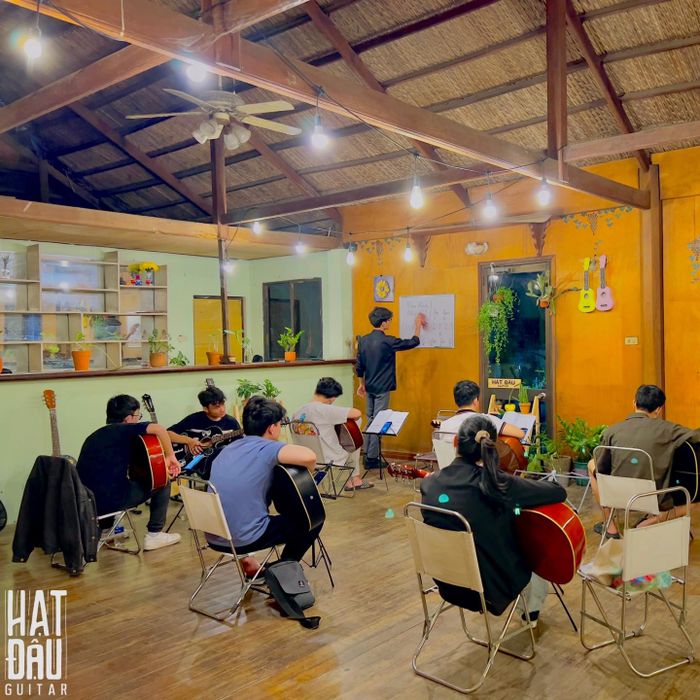 Hoạt động giảng dạy tại Hạt Đậu Guitar