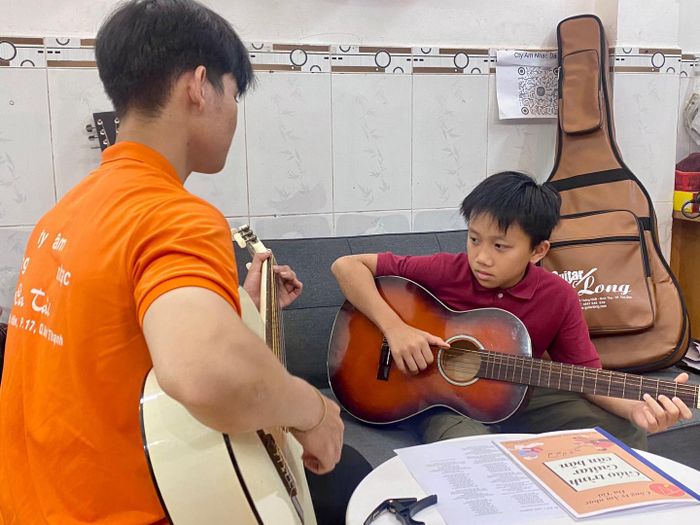 Hoạt động giảng dạy tại Âm Nhạc Đa Tài