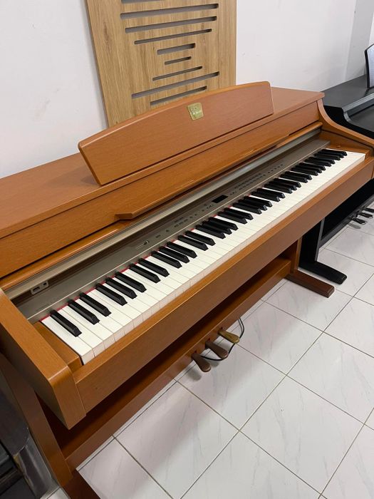 Không gian trưng bày piano sang trọng tại Piano Minh Quân