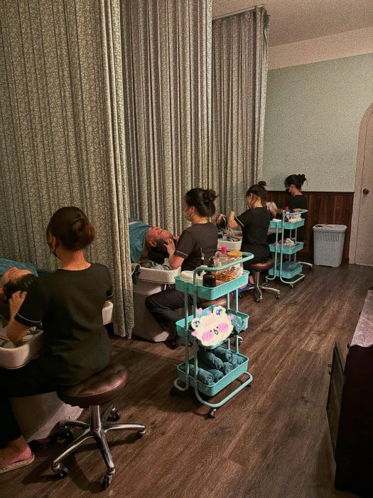 Không gian sang trọng tại Florist Spa