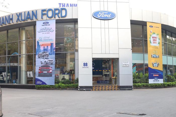 Hình ảnh ấn tượng về cơ sở vật chất hiện đại của Thanh Xuân Ford