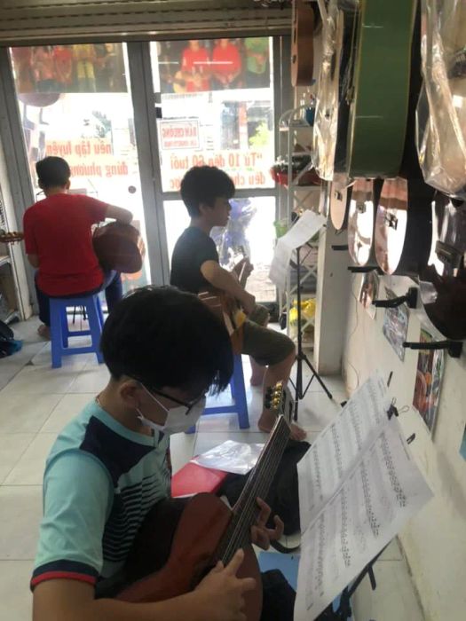 Hình ảnh lớp học đầy cảm hứng tại Dũng Classic