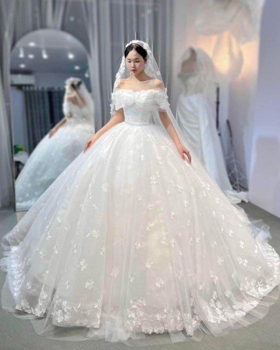 BST váy cưới đuôi cá quyến rũ tại Doris Wedding