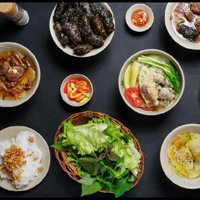 Hình ảnh món bún chả thơm ngon chuẩn vị Hà Nội tại Bún Chả 1986
