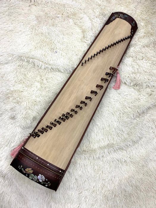 Hình ảnh ấn tượng về hiệu đàn Đức Ngân - Ảnh 3