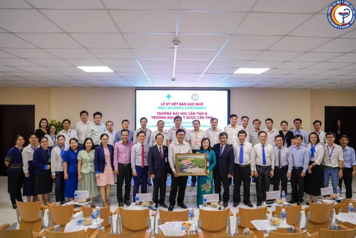 Hình ảnh phòng thí nghiệm chuẩn quốc tế tại Đại học Y Dược Cần Thơ