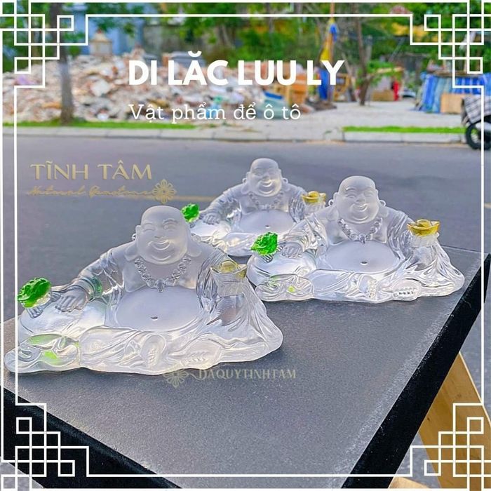 Không gian trưng bày sang trọng tại Đá Quý Tĩnh Tâm