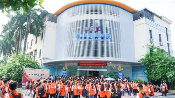 Hình ảnh sinh viên ngành Tiếng Đức tại Trường Cao đẳng Ngoại ngữ và Công nghệ Hà Nội