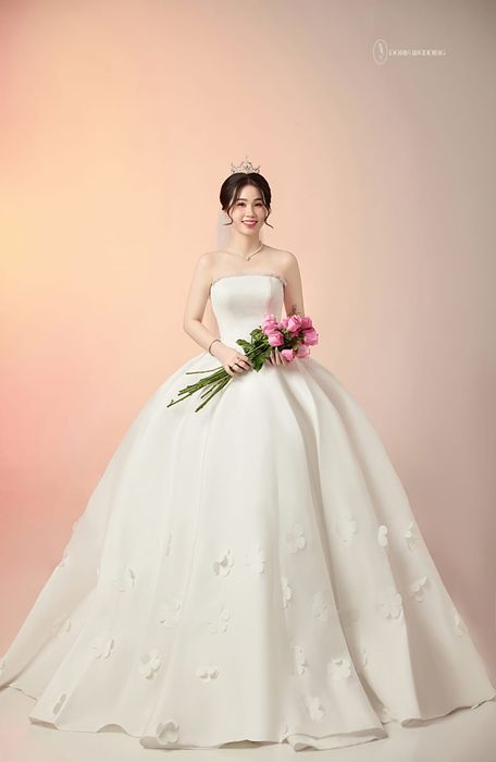 BST váy cưới mới nhất tại Doris Wedding
