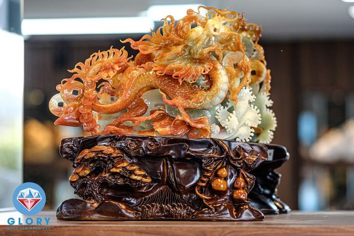 Bộ sưu tập tác phẩm nghệ thuật từ đá quý tại Glory