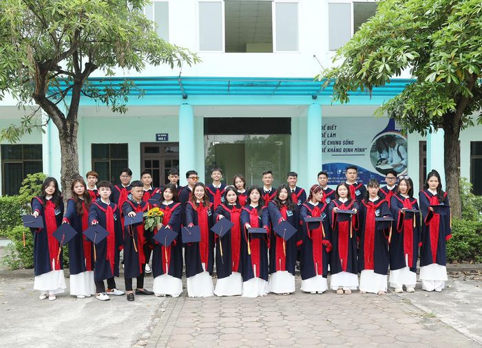 Hình ảnh ấn tượng về cơ sở vật chất Trường Cao đẳng Công nghệ và Thương mại Hà Nội