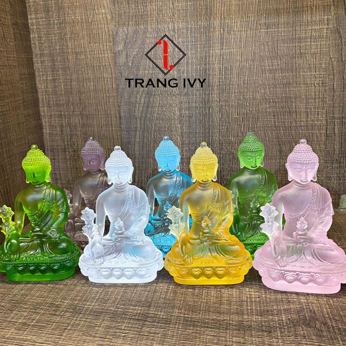 Không gian trưng bày sang trọng tại Đá Phong Thủy Trang Ivy