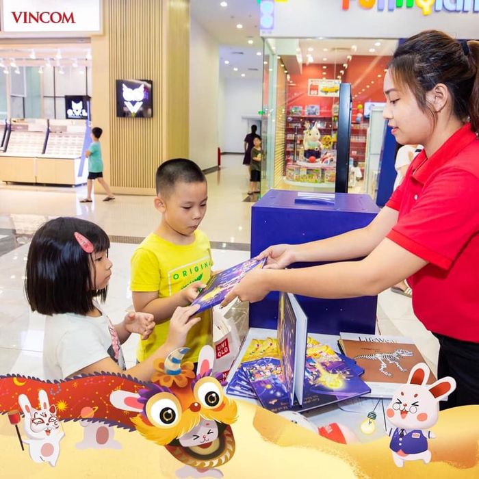 Hình ảnh trải nghiệm mua sắm tại Vincom+ Nam Long Quận 7